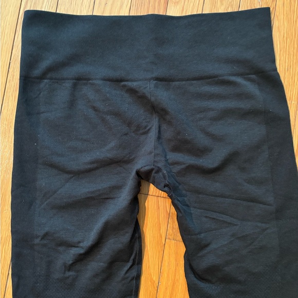 Cropped Lululemon Leggings - Picture 5 of 8